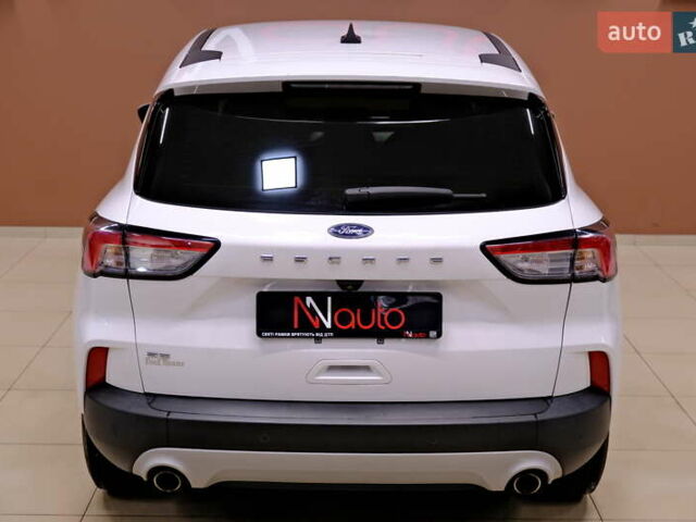 Белый Форд Эскейп, объемом двигателя 1.5 л и пробегом 127 тыс. км за 16900 $, фото 12 на Automoto.ua