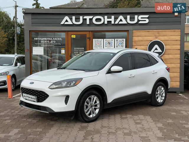 Белый Форд Эскейп, объемом двигателя 1.5 л и пробегом 34 тыс. км за 19999 $, фото 2 на Automoto.ua