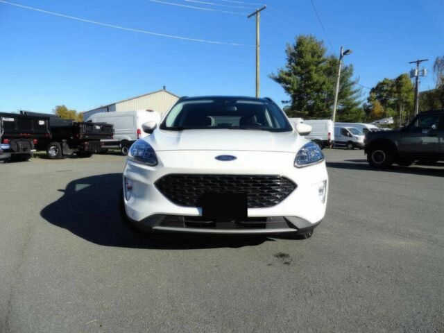 Белый Форд Эскейп, объемом двигателя 2 л и пробегом 12 тыс. км за 10300 $, фото 1 на Automoto.ua