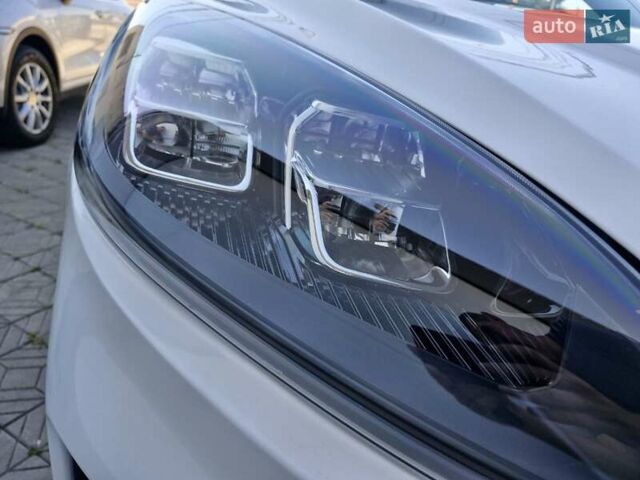 Білий Форд Ескейп, об'ємом двигуна 2.5 л та пробігом 14 тис. км за 23999 $, фото 10 на Automoto.ua