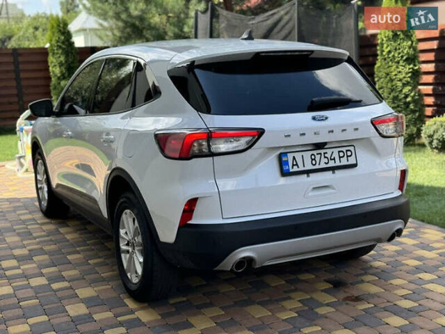 Білий Форд Ескейп, об'ємом двигуна 1.5 л та пробігом 56 тис. км за 15000 $, фото 1 на Automoto.ua