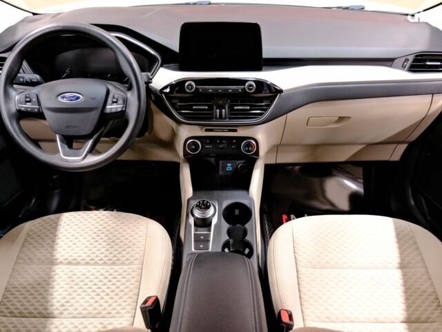 Белый Форд Эскейп, объемом двигателя 1.5 л и пробегом 127 тыс. км за 16900 $, фото 6 на Automoto.ua