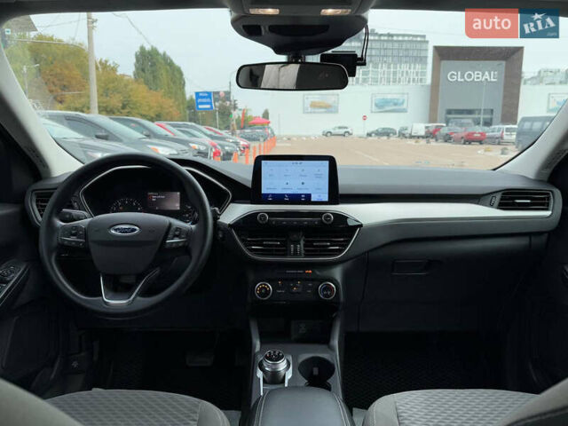 Белый Форд Эскейп, объемом двигателя 1.5 л и пробегом 34 тыс. км за 19999 $, фото 12 на Automoto.ua