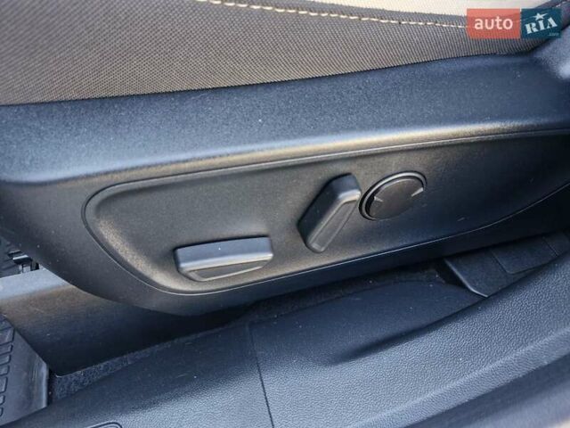 Білий Форд Ескейп, об'ємом двигуна 2.5 л та пробігом 14 тис. км за 23999 $, фото 14 на Automoto.ua