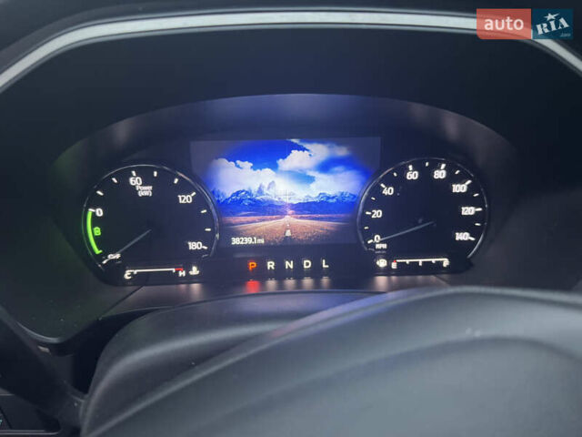 Белый Форд Эскейп, объемом двигателя 2.5 л и пробегом 60 тыс. км за 21000 $, фото 44 на Automoto.ua