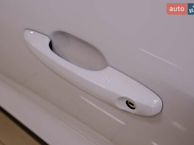 Белый Форд Эскейп, объемом двигателя 1.5 л и пробегом 127 тыс. км за 16900 $, фото 46 на Automoto.ua