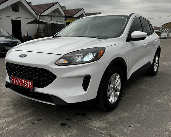 Белый Форд Эскейп, объемом двигателя 1.5 л и пробегом 153 тыс. км за 16300 $, фото 2 на Automoto.ua