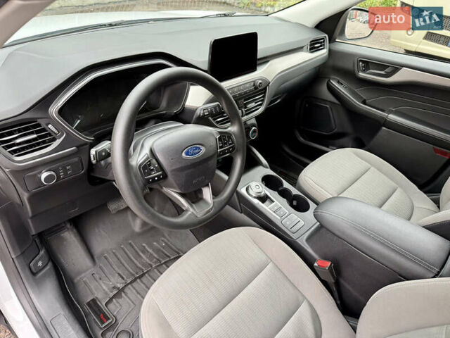 Білий Форд Ескейп, об'ємом двигуна 1.5 л та пробігом 149 тис. км за 14300 $, фото 19 на Automoto.ua