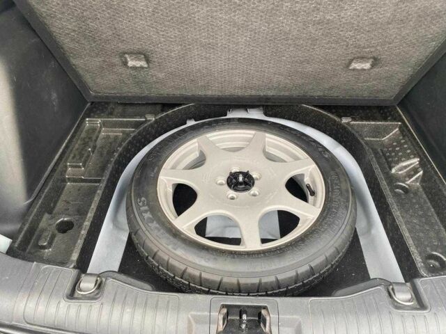 Белый Форд Эскейп, объемом двигателя 2.5 л и пробегом 74 тыс. км за 15600 $, фото 6 на Automoto.ua