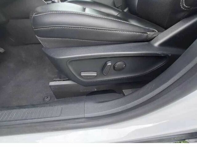 Белый Форд Эскейп, объемом двигателя 1.5 л и пробегом 53 тыс. км за 16500 $, фото 9 на Automoto.ua