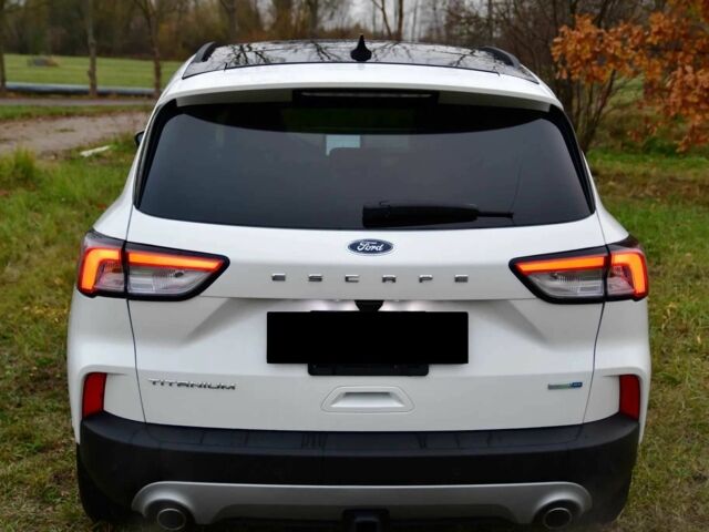 Белый Форд Эскейп, объемом двигателя 2 л и пробегом 81 тыс. км за 12900 $, фото 4 на Automoto.ua