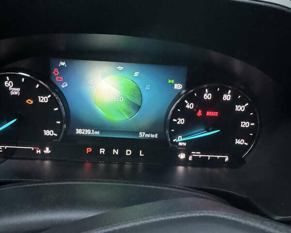 Белый Форд Эскейп, объемом двигателя 2.5 л и пробегом 60 тыс. км за 21000 $, фото 41 на Automoto.ua