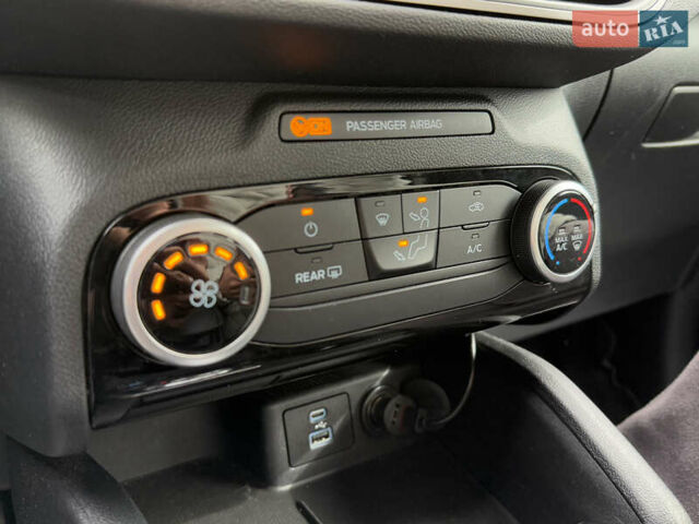 Форд Ескейп 2021 у Житомирі на Automoto.ua Білий Форд Ескейп, об'ємом двигуна 1.5 л та пробігом 34 тис. км за 19999 $, фото 17 на Automoto.ua