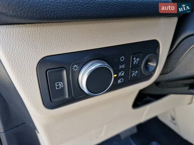 Білий Форд Ескейп, об'ємом двигуна 2.5 л та пробігом 14 тис. км за 23999 $, фото 26 на Automoto.ua