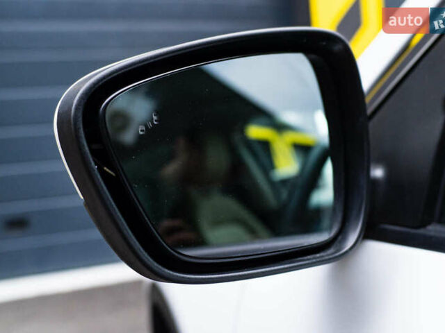 Белый Форд Эскейп, объемом двигателя 2.5 л и пробегом 130 тыс. км за 19700 $, фото 23 на Automoto.ua