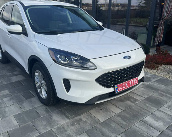 Белый Форд Эскейп, объемом двигателя 2.5 л и пробегом 60 тыс. км за 21000 $, фото 2 на Automoto.ua