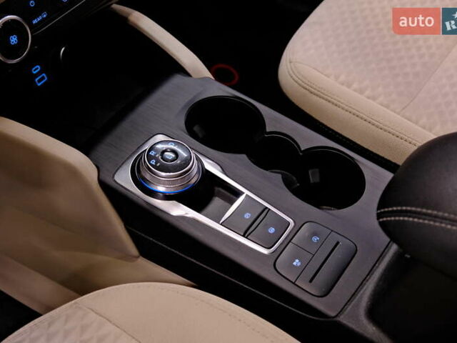 Белый Форд Эскейп, объемом двигателя 1.5 л и пробегом 127 тыс. км за 16900 $, фото 15 на Automoto.ua