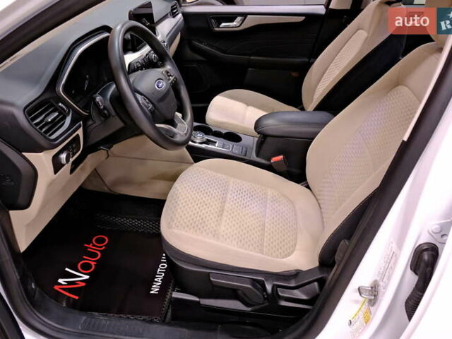 Белый Форд Эскейп, объемом двигателя 1.5 л и пробегом 127 тыс. км за 16900 $, фото 28 на Automoto.ua