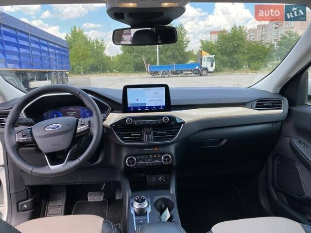 Белый Форд Эскейп, объемом двигателя 2.5 л и пробегом 25 тыс. км за 18200 $, фото 6 на Automoto.ua
