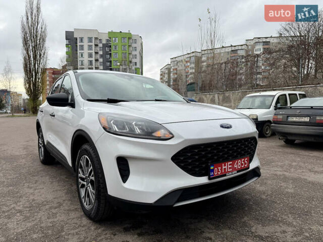 Білий Форд Ескейп, об'ємом двигуна 1.5 л та пробігом 149 тис. км за 14300 $, фото 1 на Automoto.ua