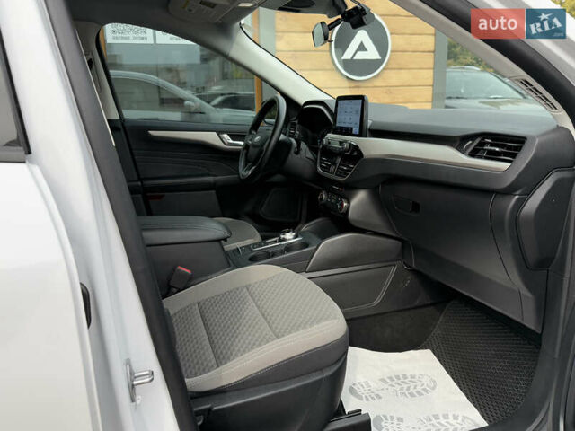 Форд Ескейп 2021 у Житомирі на Automoto.ua Білий Форд Ескейп, об'ємом двигуна 1.5 л та пробігом 34 тис. км за 19999 $, фото 9 на Automoto.ua
