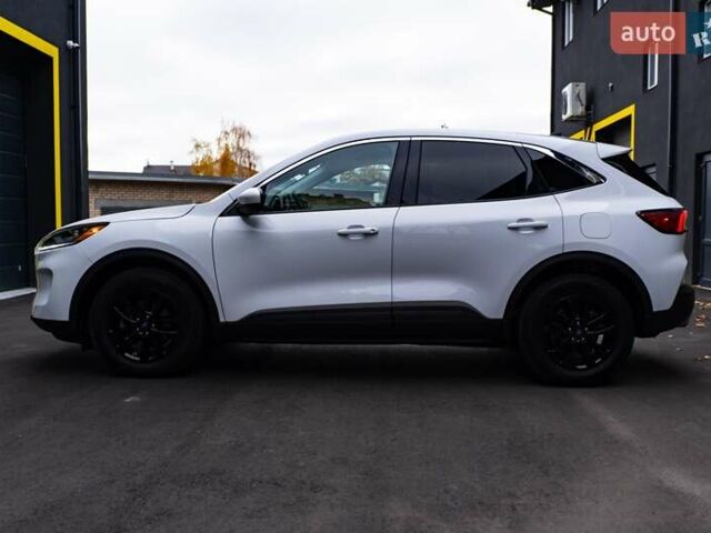 Белый Форд Эскейп, объемом двигателя 2.5 л и пробегом 130 тыс. км за 19700 $, фото 7 на Automoto.ua