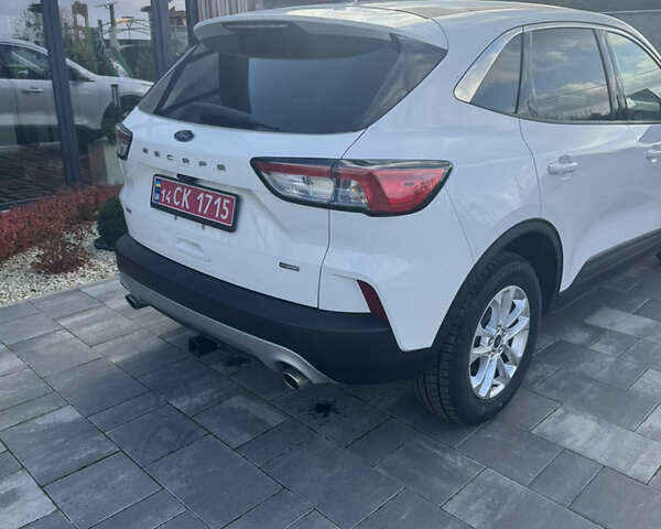 Белый Форд Эскейп, объемом двигателя 2.5 л и пробегом 60 тыс. км за 21000 $, фото 17 на Automoto.ua