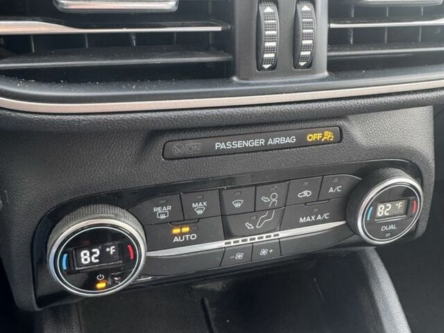 Белый Форд Эскейп, объемом двигателя 2.5 л и пробегом 60 тыс. км за 20800 $, фото 7 на Automoto.ua