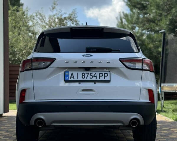 Білий Форд Ескейп, об'ємом двигуна 1.5 л та пробігом 56 тис. км за 15000 $, фото 2 на Automoto.ua