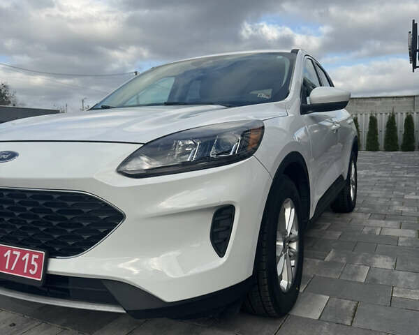 Белый Форд Эскейп, объемом двигателя 2.5 л и пробегом 60 тыс. км за 21000 $, фото 6 на Automoto.ua