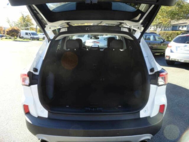 Белый Форд Эскейп, объемом двигателя 2 л и пробегом 12 тыс. км за 10300 $, фото 10 на Automoto.ua