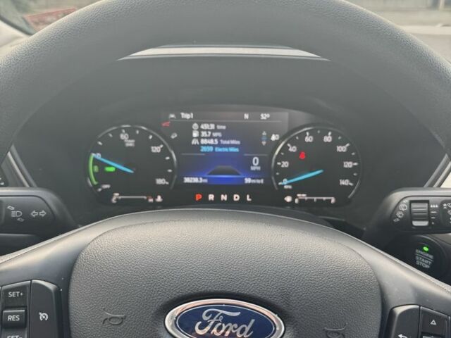 Белый Форд Эскейп, объемом двигателя 2.5 л и пробегом 60 тыс. км за 20800 $, фото 6 на Automoto.ua