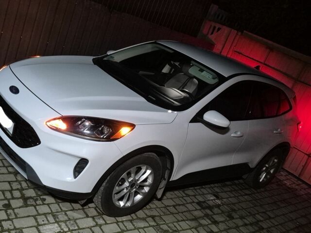 Білий Форд Ескейп, об'ємом двигуна 1.5 л та пробігом 82 тис. км за 15399 $, фото 11 на Automoto.ua