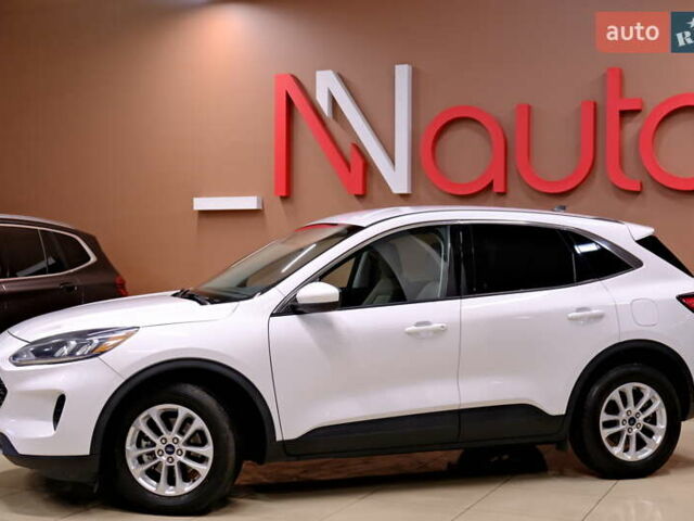 Белый Форд Эскейп, объемом двигателя 1.5 л и пробегом 127 тыс. км за 16900 $, фото 11 на Automoto.ua