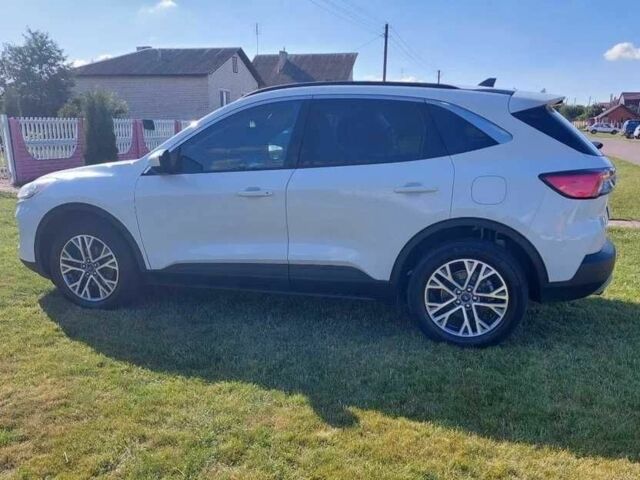 Белый Форд Эскейп, объемом двигателя 2.5 л и пробегом 95 тыс. км за 19500 $, фото 5 на Automoto.ua