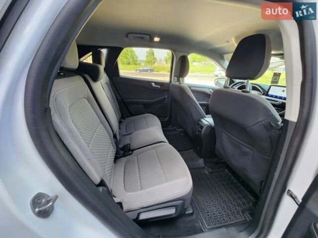 Белый Форд Эскейп, объемом двигателя 2.5 л и пробегом 39 тыс. км за 21500 $, фото 7 на Automoto.ua