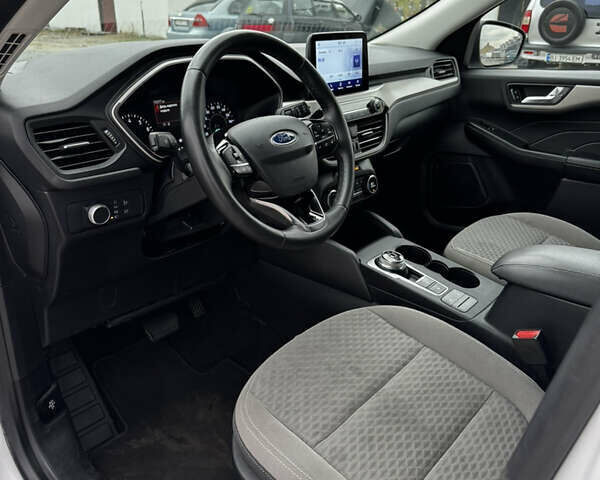 Белый Форд Эскейп, объемом двигателя 1.5 л и пробегом 153 тыс. км за 16300 $, фото 17 на Automoto.ua