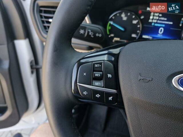 Білий Форд Ескейп, об'ємом двигуна 2.5 л та пробігом 14 тис. км за 23999 $, фото 22 на Automoto.ua