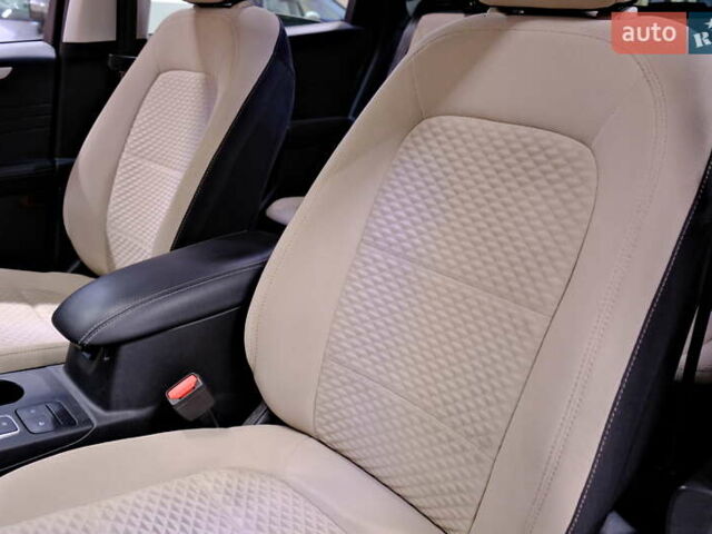 Белый Форд Эскейп, объемом двигателя 1.5 л и пробегом 127 тыс. км за 16900 $, фото 30 на Automoto.ua