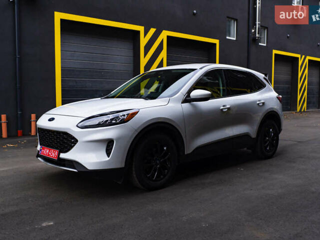 Белый Форд Эскейп, объемом двигателя 2.5 л и пробегом 130 тыс. км за 19700 $, фото 8 на Automoto.ua