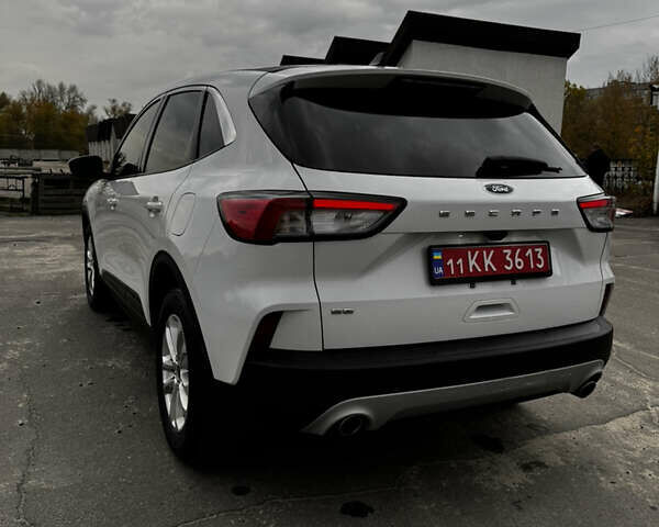 Белый Форд Эскейп, объемом двигателя 1.5 л и пробегом 153 тыс. км за 16300 $, фото 6 на Automoto.ua