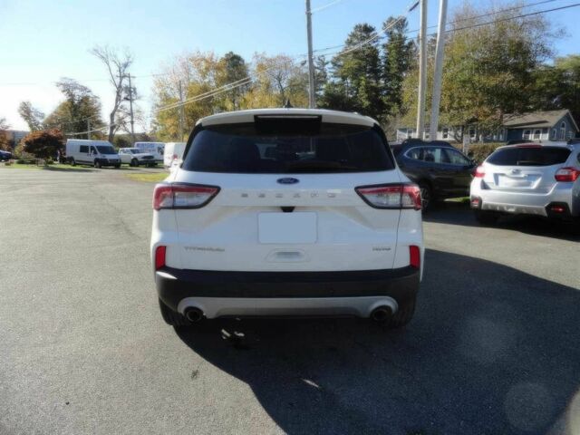 Белый Форд Эскейп, объемом двигателя 2 л и пробегом 12 тыс. км за 10300 $, фото 6 на Automoto.ua