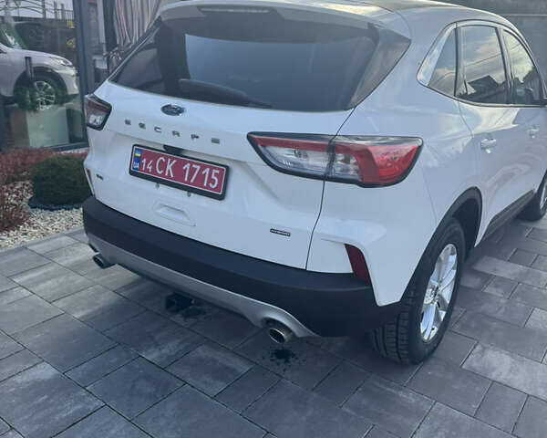 Белый Форд Эскейп, объемом двигателя 2.5 л и пробегом 60 тыс. км за 21000 $, фото 18 на Automoto.ua