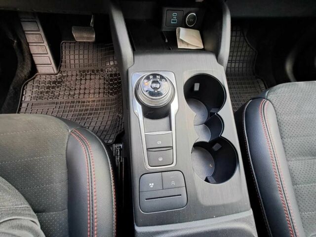 Білий Форд Ескейп, об'ємом двигуна 2 л та пробігом 23 тис. км за 12500 $, фото 15 на Automoto.ua