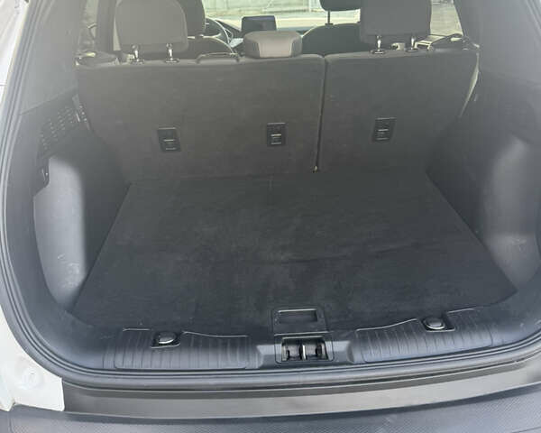 Белый Форд Эскейп, объемом двигателя 2.5 л и пробегом 60 тыс. км за 21000 $, фото 28 на Automoto.ua