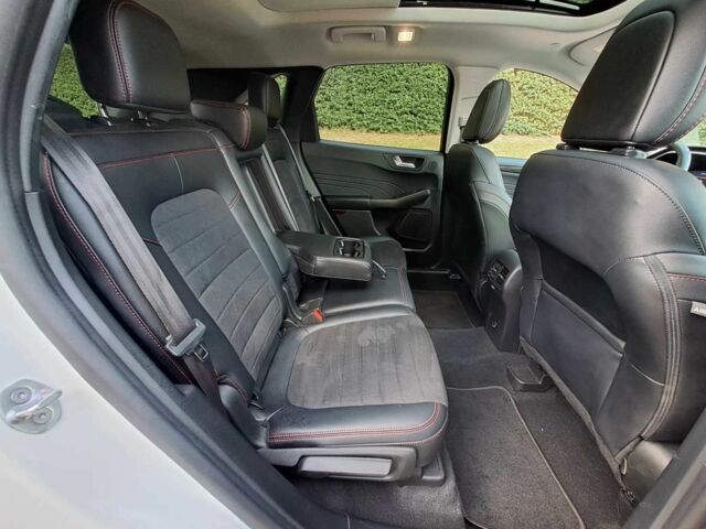 Білий Форд Ескейп, об'ємом двигуна 2 л та пробігом 23 тис. км за 12500 $, фото 9 на Automoto.ua