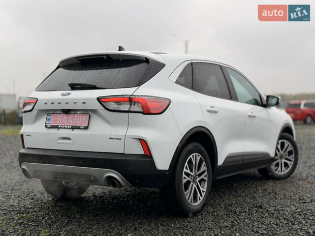 Форд Эскейп 2022 в Умани на Automoto.ua Белый Форд Эскейп, объемом двигателя 2 л и пробегом 100 тыс. км за 18000 $, фото 2 на Automoto.ua
