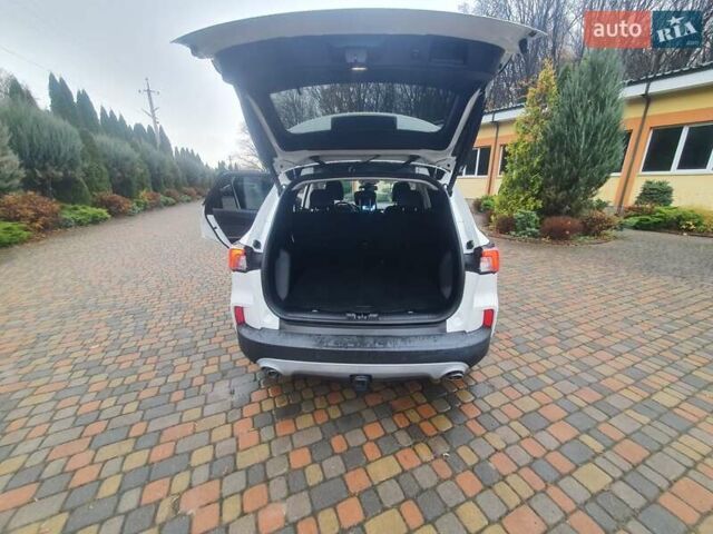 Белый Форд Эскейп, объемом двигателя 2.5 л и пробегом 15 тыс. км за 24500 $, фото 16 на Automoto.ua