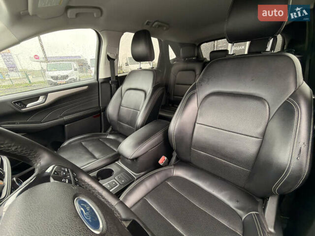 Форд Эскейп 2022 в Умани на Automoto.ua Белый Форд Эскейп, объемом двигателя 2 л и пробегом 100 тыс. км за 18000 $, фото 6 на Automoto.ua
