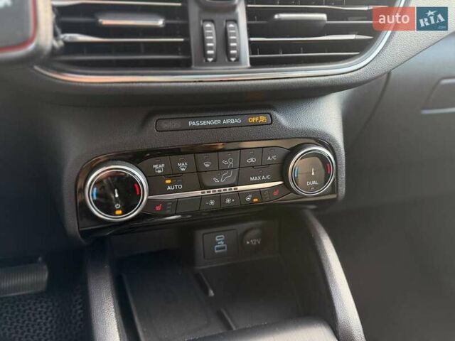 Білий Форд Ескейп, об'ємом двигуна 2.49 л та пробігом 63 тис. км за 30990 $, фото 26 на Automoto.ua